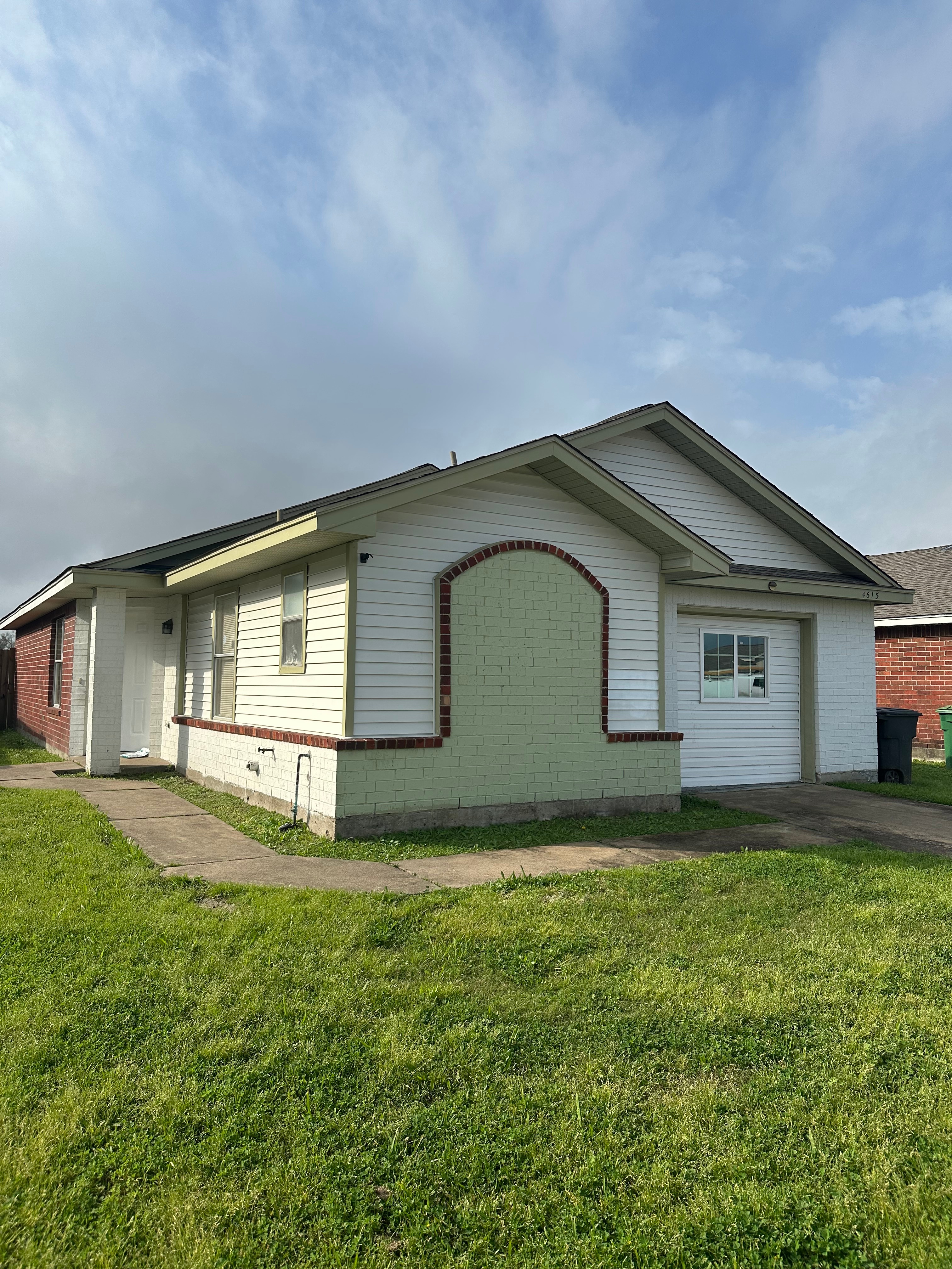 Exterior of 4615 Croker Ridge Road